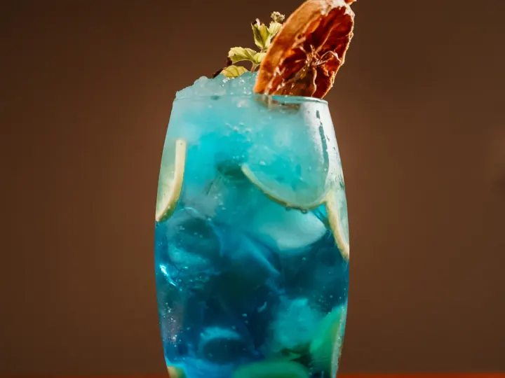 Drinks and pastries at the Panorama View resort café, Sahl Hasheesh