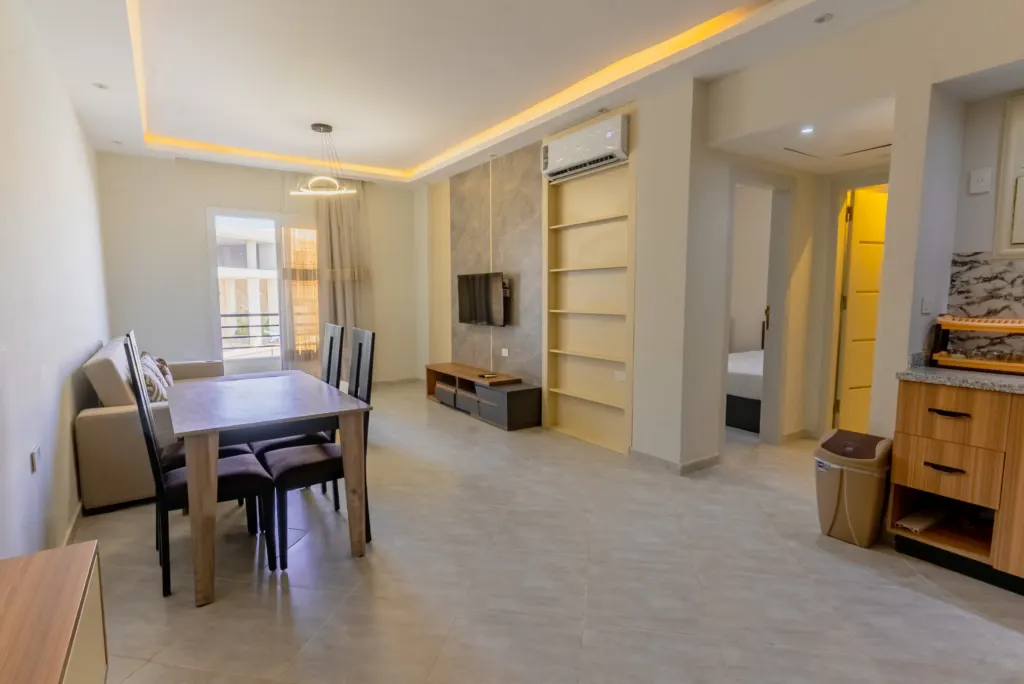 One-bedroom apartment at Panorama View, Sahl Hasheesh – living and dining area