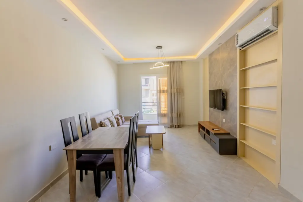 One-bedroom apartment at Panorama View, Sahl Hasheesh – living and dining area