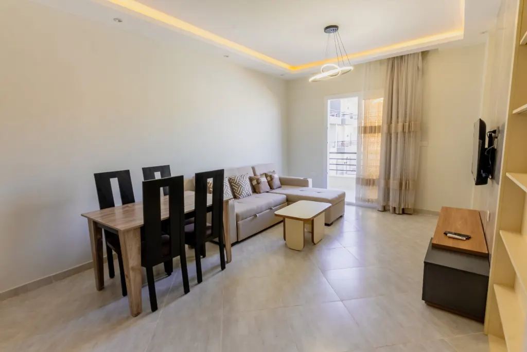 One-bedroom apartment at Panorama View, Sahl Hasheesh – living and dining area