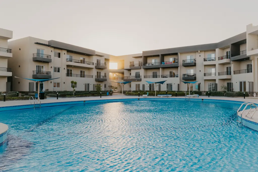 Panorama View resort in Sahl Hasheesh – swimming pools and apartment buildings