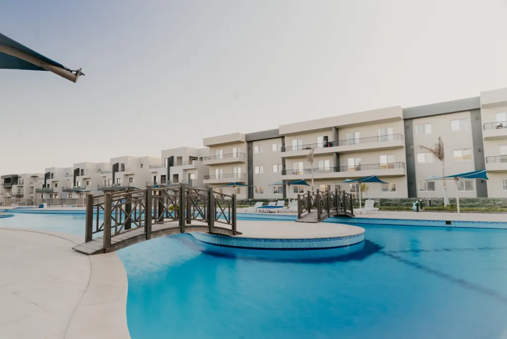 Panorama View resort in Sahl Hasheesh – swimming pools and apartment buildings
