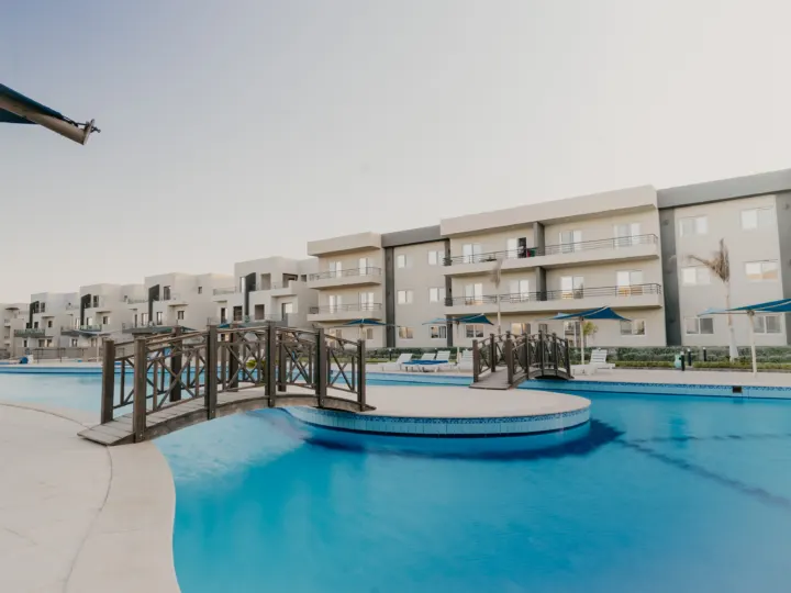Panorama View resort in Sahl Hasheesh – swimming pools and apartment buildings
