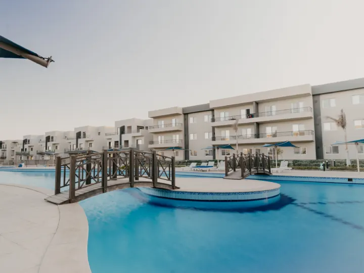 Panorama View resort in Sahl Hasheesh – swimming pools and apartment buildings
