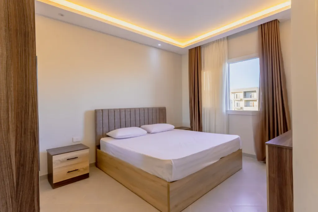 Two-bedroom apartment at Panorama View, Sahl Hasheesh – double bedroom