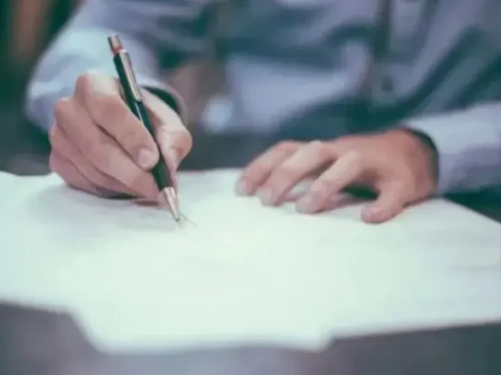 صحة وتوقيع في مصر: لماذا تبدأ عقود العقارات المصرية بتوقيع؟ 7